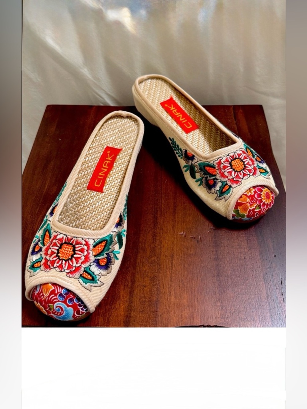 CINAK EMBROIDERED SLIP-ON SHOES Chinese Slipper Mules Wedge + Case 38 fits 6.5-7